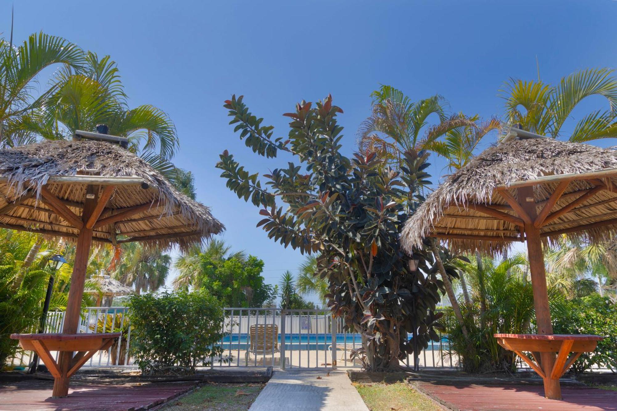 Warm Mineral Springs Motel North Port Exteriér fotografie