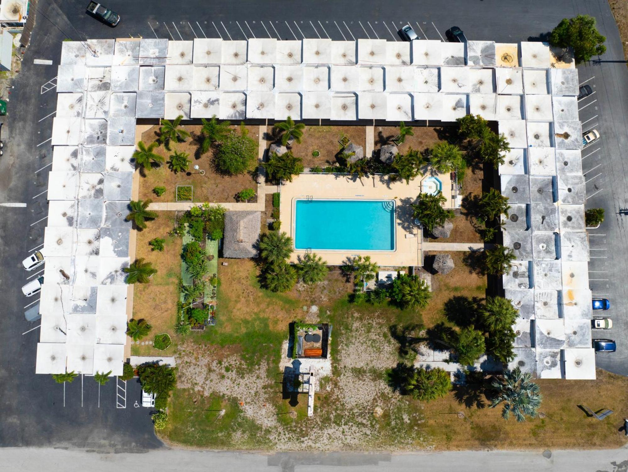 Warm Mineral Springs Motel North Port Exteriér fotografie